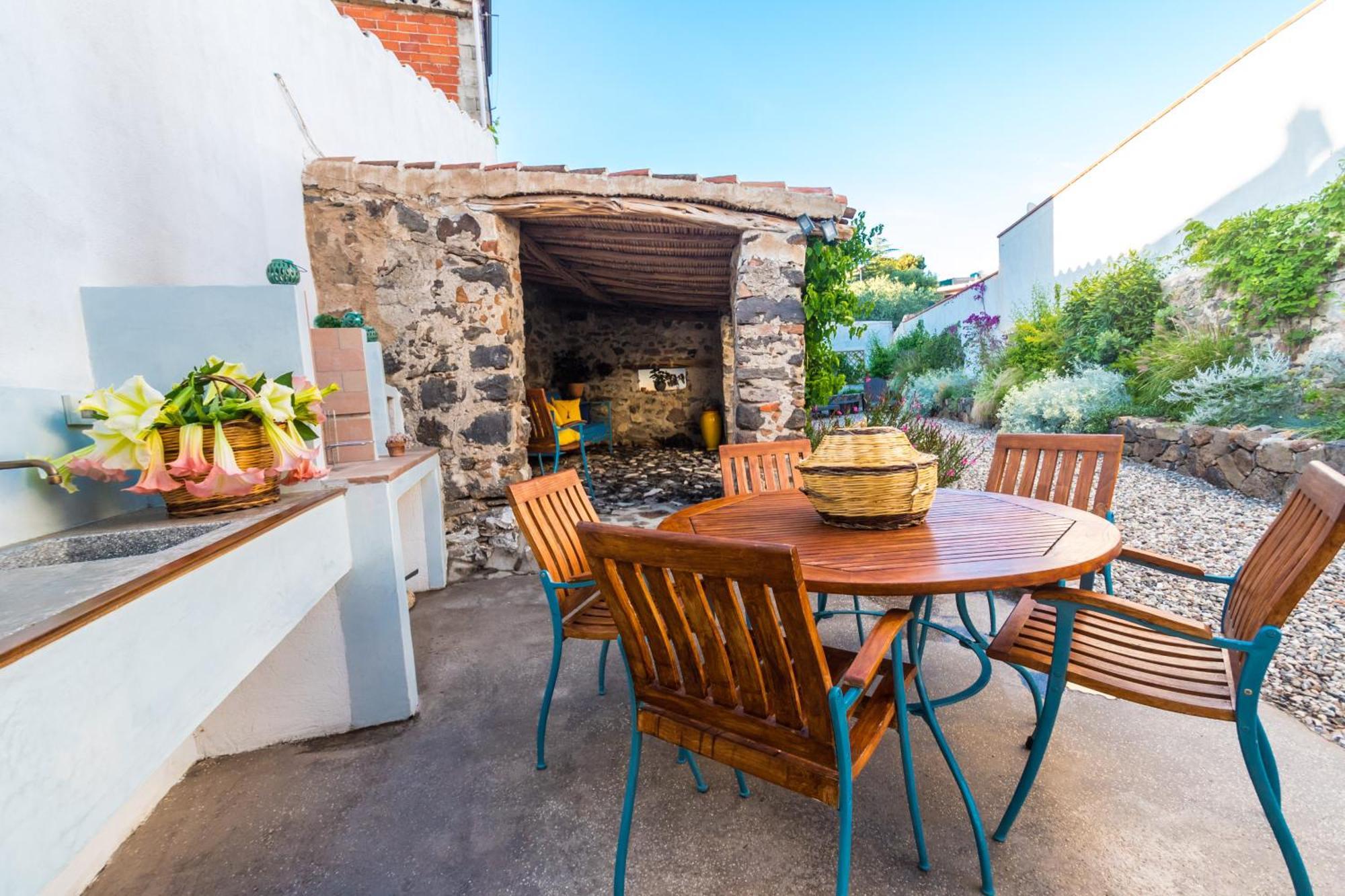 Domo Bangone - Sa Corte Apartment